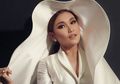 Bergaya Feminin Sambil Tenteng Tas Harga Fantastis, Tampilan Ayu Ting Ting Justru Tuai Komentar Julid Netizen: Gak Kelihatan Mahal!