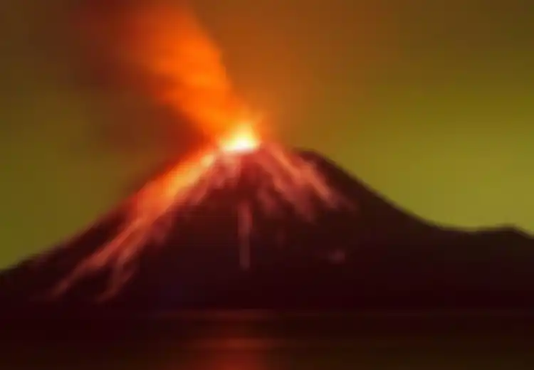 Setahun Tsunami Banten: Peneliti Jerman Berhasil Ungkap Tanda Sebelum Gunung Anak Krakatau Meletus, tapi Vulkanolog Indonesia Meragukannya dan Sebut Ahli-ahli Indonesia Lebih Jago