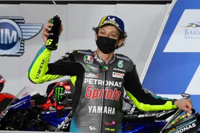 Pembalap Petronas Yamaha SRT, Valentino Rossi, setelah selesai kualifikasi MotoGP Qatar 2021 di Sirkuit Losail, Sabtu (28/3/2021). 