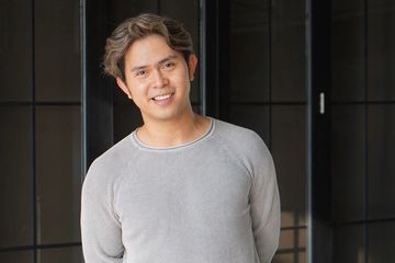 Cakra Khan 