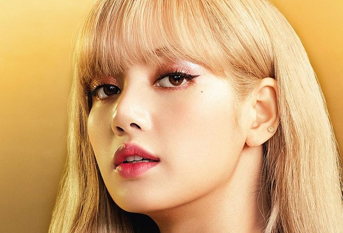Lisa for vogue