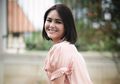 Kerja Dari Kecil Hingga Diwajarkan Injak 4 Jutaan Rupiah, Netizen Puji Sandal Karet Amanda Manopo!