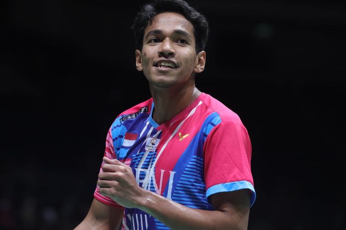 Aksi pebulu tangkis tunggal putra Indonesia, Chico Aura Dwi Wardoyo, pada babak pertama Malaysia Masters 2022 di Axiata Arena, Kuala Lumpur, Rabu (6/7/2022).