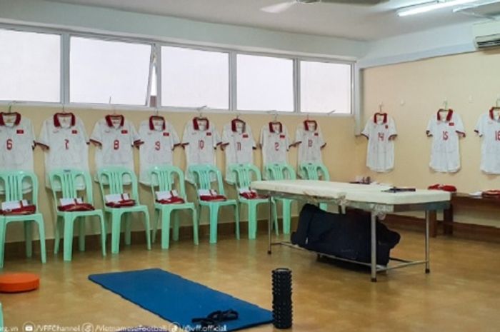 Foto ruang ganti Timnas U-22 Vietnam yang diduga dipakai di laga semifinal SEA Games 2023 melawan Indonesia.