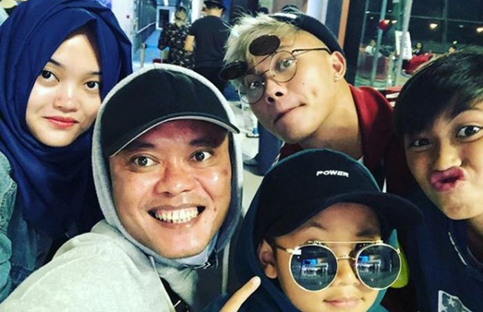 Sule dan anak-anaknya