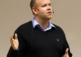 CEO Spotify Pengen Beli Arsenal, Netizen: Bayar Royalti Musisi Dulu Kali