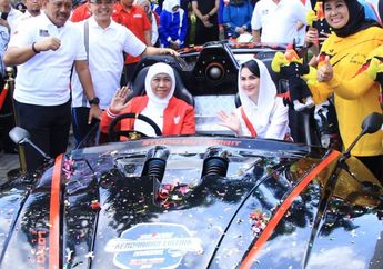 Ajak Arumi Bachsin Jajal Mobil Esemka, Gubernur Jawa Timur, Khofifah Rela Gelontorkan Rp 300 Juta untuk Memboyong Hasil Karya Anak Bangsa!