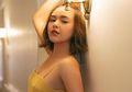 Harga Dress Putih Aksen Transparan Bagian Dada Milik Amanda Manopo Saat Perankan Andin Ikatan Cinta, Mahal?