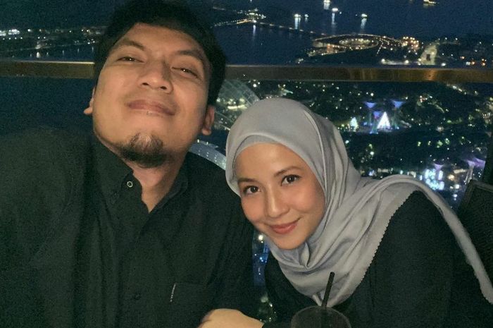 Bersuamikan Presenter Desta yang Berusia 16 Tahun Lebih Tua, Natasha