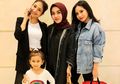 Lihat Harga Jaket Jeans Nagita Slavina ini, Warganet Rela Jadi Tukang Setrikanya!