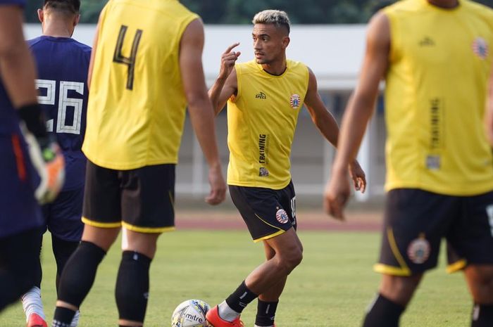 Pemain Persija Jakarta, Bruno Matos, dalam  official training jelang melawan Kalteng Putra di Stadion Madya, Senayan, Jakarta Pusat, Senin (19/8/2019).