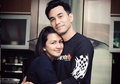 Donna Agnesia Akui Tak Bisa Physical Distancing dengan Sang Suami, Kini Justru Unggah Hal Ini, Istri Darius Sinathrya: Siap Tanggung Jawab Kan?