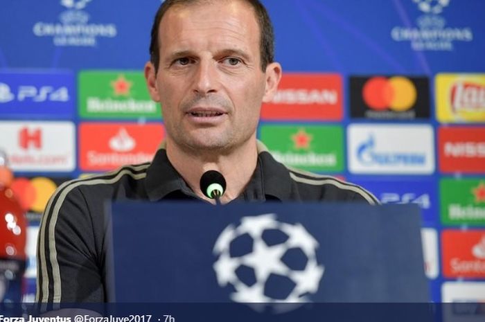 Massimiliano Allegri saat konferensi pers jelang laga Juventus melawan Atletico Madrid