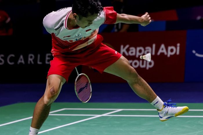 Tunggal putra Indonesia, Anthony Sinisuka Ginting mendapat bocoran dari Taufik Hidayat cara untuk mengalahkan Viktor Axelsen.