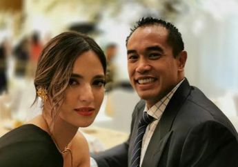 Dicap Nyonya Sosialita yang Tak Bisa Apa-apa, Nia Ramadhani Pamerkan Keahlian Memecahkan Telur Mentah dengan Sempurna di Hadapan Suami, Ardi Bakrie Bangga: Mantaps!