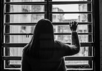 Terlilit Utang Rp 5 Miliar hingga Nekat Masuk Dunia Prostitusi Demi Melunasinya, Wanita Cantik Ini Justru Alami Hal Tak Terduga Usai Bertemu dengan Sosok Ini