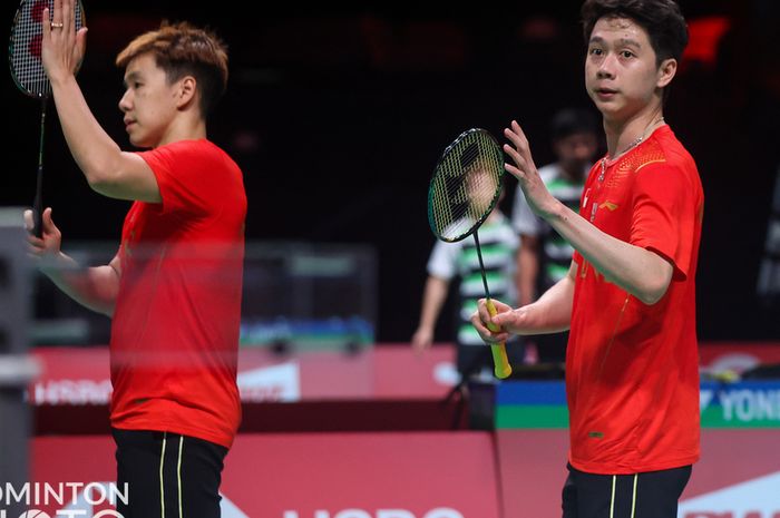 Pasangan ganda putra Indonesia, Marcus Fernaldi Gideon/Kevin Sanjaya Sukamuljo, pada laga kedua grup Thomas Cup 2020 di Ceres Arena, Senin (11/10/2021).