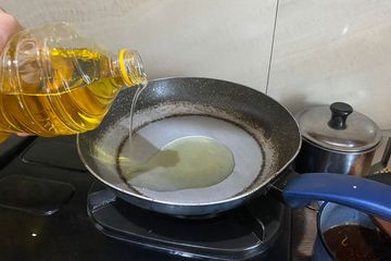 Bolehkah memasak MPASI dengan minyak goreng?