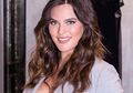 Intip Inspirasi OOTD ala Ali Tate, Model Victoria's Secret Big Size Pertama yang Suka Tampil Seksi #SemuaBisaCantik