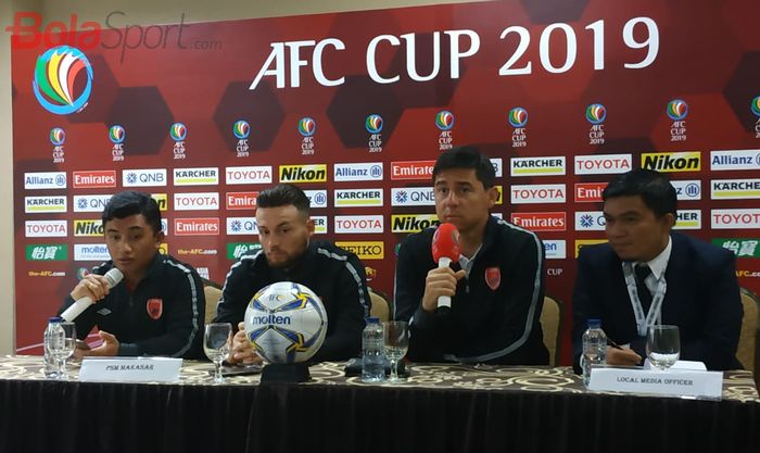 Pemain dan pelatih PSM Makassar saat memberikan keterangan pers di Hotel Lorin, Bogor, Selasa (12/3/2019), jelang bergulirnya laga Piala AFC 2019 kntra Lao Toyota.