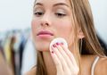 5 Micellar Water di Bawah 50 Ribu Rupiah yang Ampuh Bersihkan Wajah!