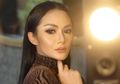 Cantik Bak Wanita Timur Tengah, Krisdayanti Kepergok Tampil Beda dengan Cadar, Intip Penampilan Istri Raul Lemos yang Bikin Pangling
