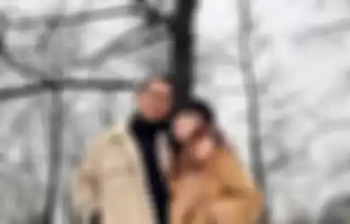 Foto Fuji bareng Indra Kenz dan Vanessa Khong masih bisa dilihat di Instagram. Rupanya pacar Thariq Halilintar dapat duit dari Indra Kenz.