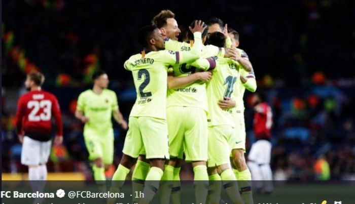 Kegembiraan para pemain Barcelona seusai mengalahkan Manchester United 1-0 dalam partai Liga Champions di Old Trafford, Rabu (10/4/2019)