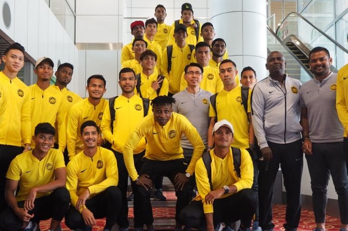 Momen saat skuad Malaysia berada di bandara sebelum beranjak ke Indonesia untuk mengikuti kualifikasi Piala Dunia 2022 Zona Asia