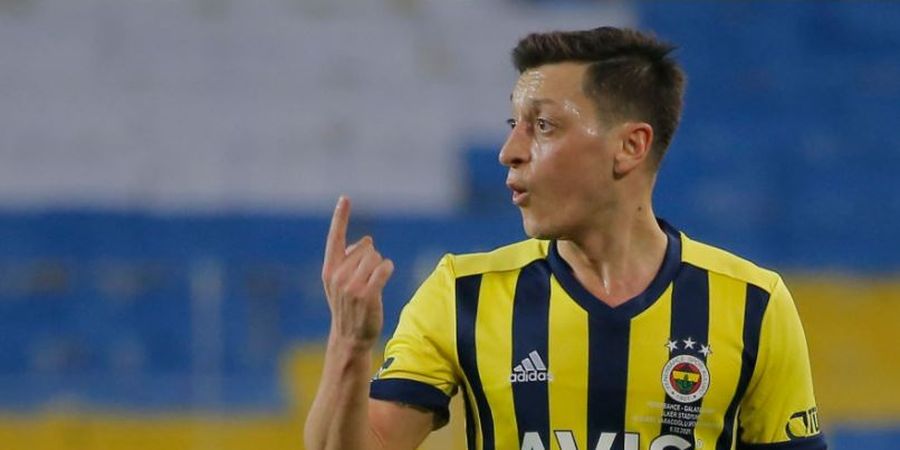 Mesut Oezil Ucap Janji Setia ke Fenerbahce, Batal Main di Liga 1 Nih?