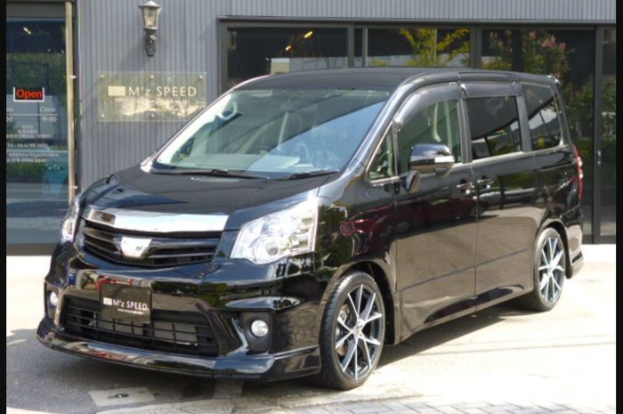 Modifikasi Toyota Nav1 pasang pelek 18 inci toyota nav1 ini jadi lebih agresif Modifikasi Toyota Nav1 pasang pelek 18 inci toyota nav1 ini jadi lebih agresif