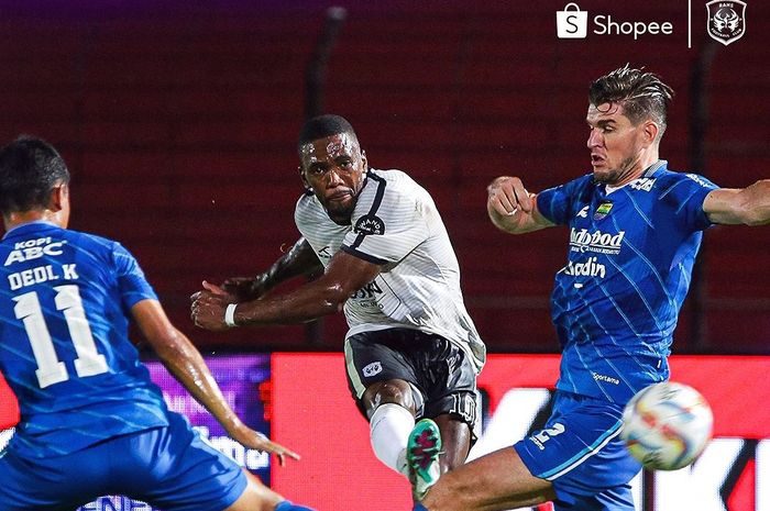 Suasana pertandingan RANS Nusantara FC vs Persib pada laga pekan ke-27 Liga 1 2023-2024 di Stadion Sultan Agung, Bantul, Yogyakarta, Minggu (3/3/2024).