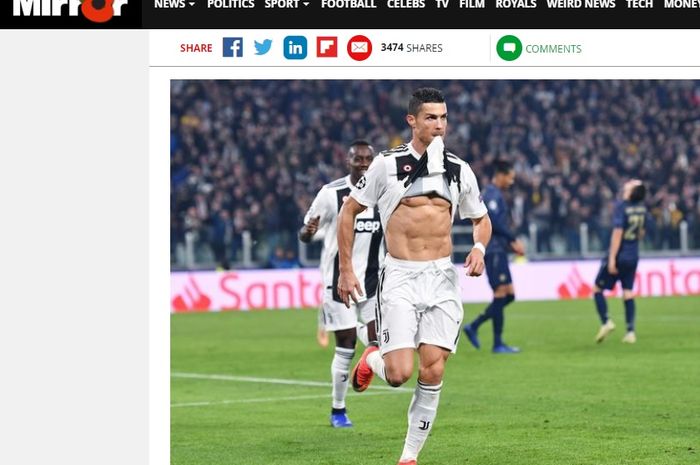 Cristiano Ronaldo melakukan selebrasi pamer roti sobek dalam laga Juventus vs Manchester United, Kam