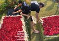 Nyekar ke Makam Suami Pertama Jennifer Jill, Kelakuan Ajun Perwira Jadi Sorotan, Seperti Apa?