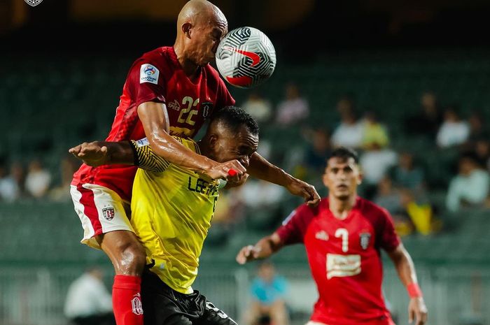 Suasana pertandingan putaran pertama Kualifikasi Liga Champions Asia 2023-2024 antara Lee Man FC melawan Bali United.