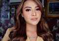 Pamer Paha Mulus Saat di Bangkok, Tampilan Aurel Hermansyah Pakai Baju Ketat dan Rok Mini Justru Curi Perhatian!