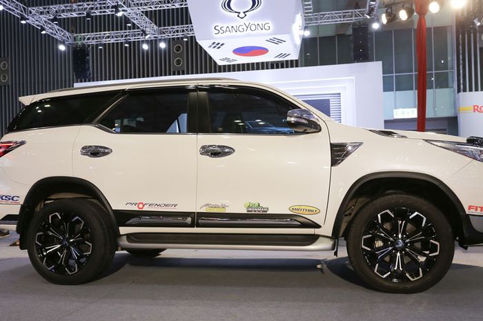 Inspirasi Modifikasi Toyota Fortuner, Makin Ramai Bertabur 