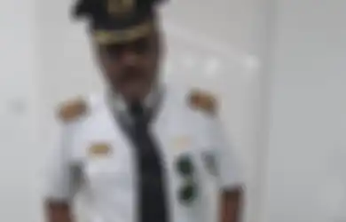 Berpenampilan Laiknya Pilot Meniru Leonardo DiCaprio dalam 'Catch Me If You Can,' Pria Ini Sukses Menyelinap ke Dalam Pesawat Tanpa Ketahuan, Lihat Apa yang Terjadi Saat Penyamarannya Terungkap