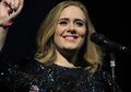 Ngalahin Rihanna, Adele Dinobatkan sebagai Musisi Wanita dengan Album Terlaris di Inggris