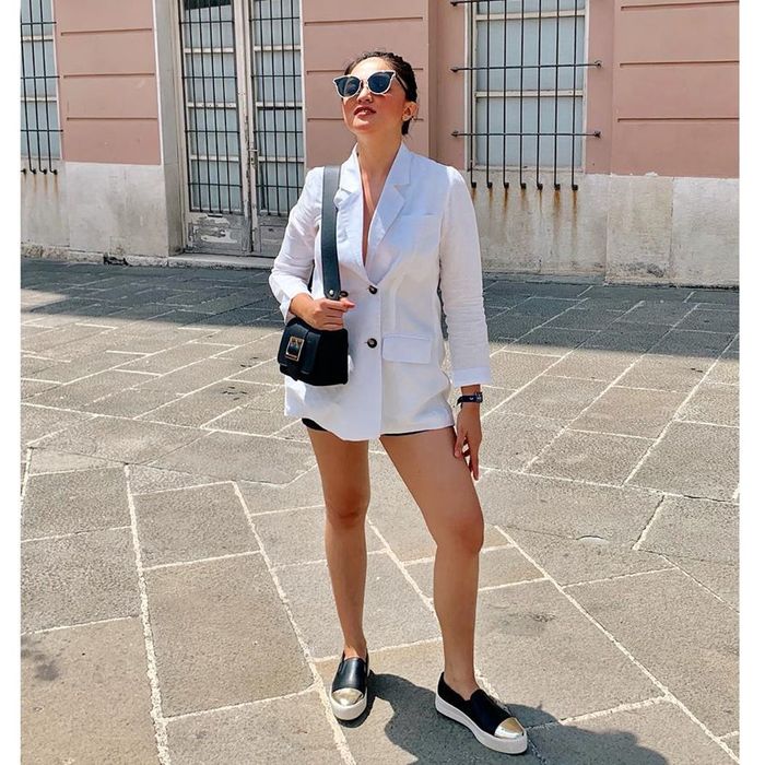 Penampilan seksi Marshanda yang mencuri perhatian saat berlibur ke Korasia