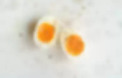 Bahaya konsumsi telur setengah matang