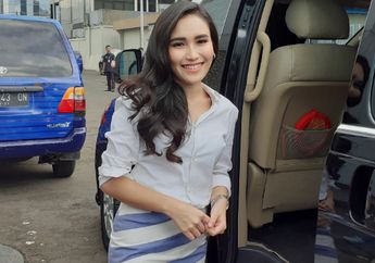 Makan Bakso Sampai ke Belanda, Ayu Ting Ting Kepergok Pakai Sweater Mewah Senilai Belasan Juta