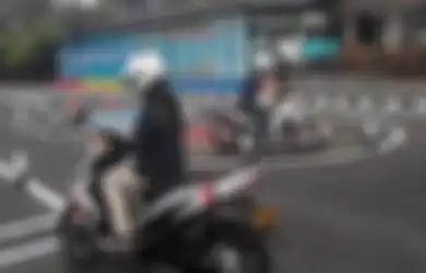 Ujian Praktik SIM C di Satpas SIM Jalan Daan Mogot, Jakarta.