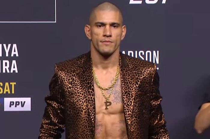 Penantang Israel Adesanya dalam gelaran UFC 281, Alex Pereira