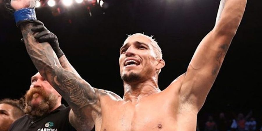 Aneh Tidak Ada Gelar Raja Kelas Ringan  UFC di Nama Charles Oliveira