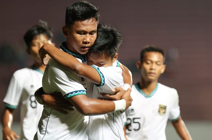 Aksi pemain Timnas U-16 Indonesia versus Singapura