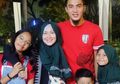 Anaknya Lebih Dekat dengan Ayah Tiri, Okie Agustina Bongkar Fakta Masa Lalu