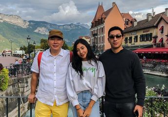 Tampil Kece Pakai Outer Ala Putri Tommy Soeharto, Gayanti Hutami!