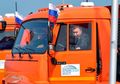Vladimir Putin Biasa Dikawal Kendaraan Lapis Baja, Ini 10 Mobil yang Pernah Dikemudikannya Sendiri