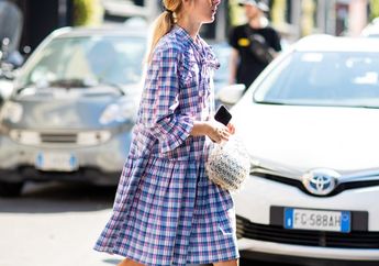 Tiru Mix and Match Outfit Motif Plaid yang Stylish dan Enggak Membosankan Ini!